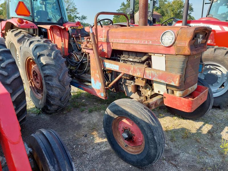 Tractors  Massey Ferguson 165 Tractor Photo